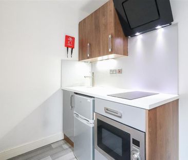 Studio to rent - Photo 3