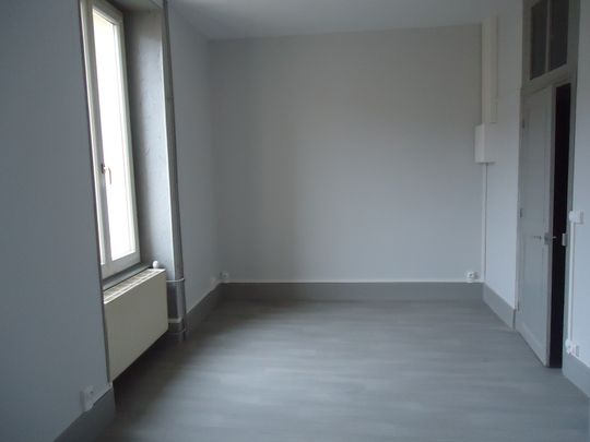 Location Appartement 2 pièces 39m² NEVERS 58000 - Photo 1