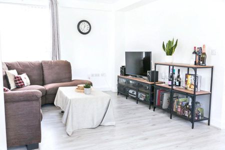 Woodhouse Lane, Swalwell, Newcastle upon Tyne, Tyne and Wear, NE16 3AH - Photo 3