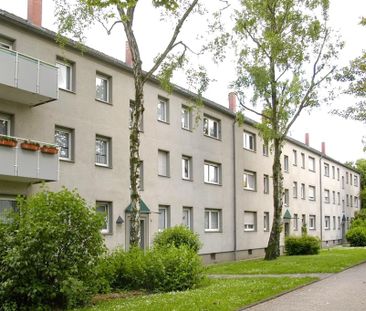 Demnächst frei! 2-Zimmer-Wohnung in Duisburg Huckingen - Foto 1