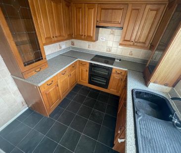 3 bedroom terraced house to rent - Photo 4