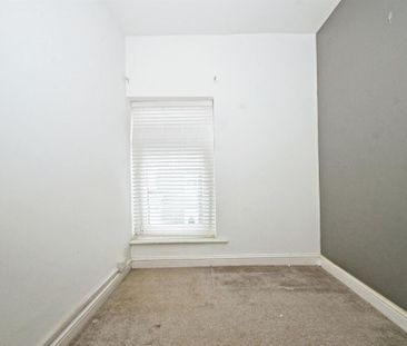 4 bedroom terraced house to rent - Photo 4