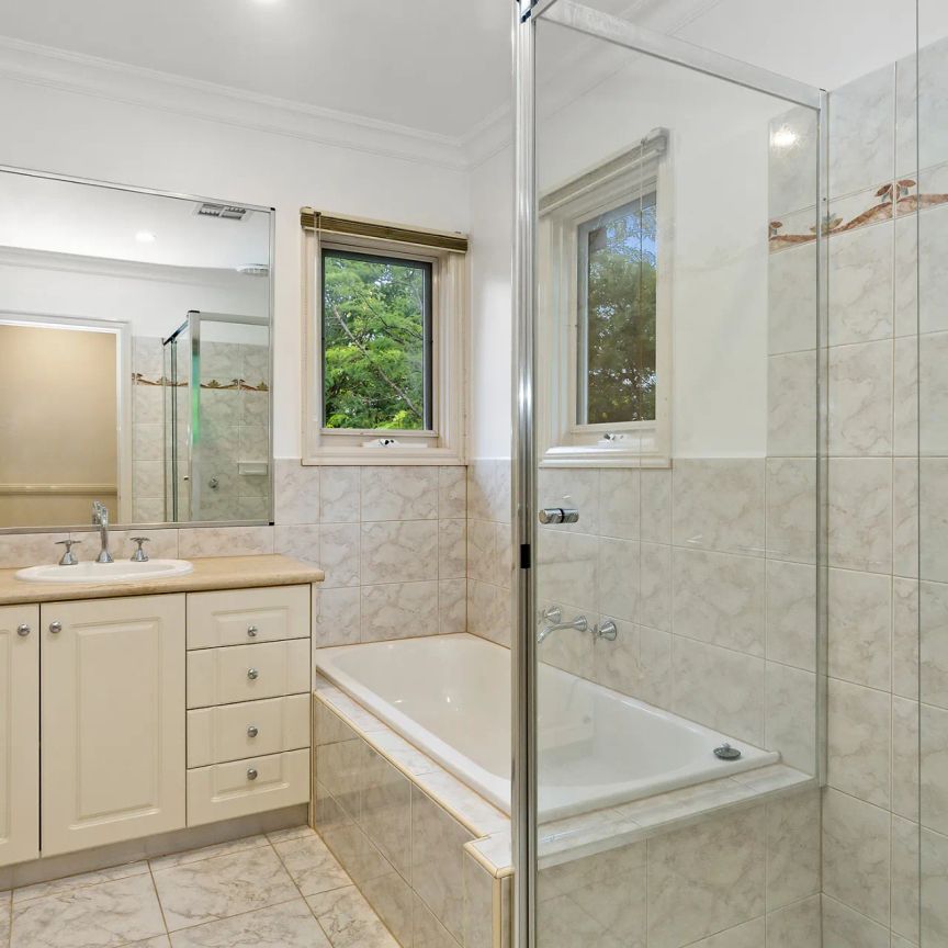 73 Victoria Crescent, Mont Albert. - Photo 1