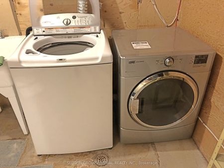 For Lease - 10 Whitehorn Crescent Unit# Bsmt, Toronto, Ontario - Photo 4