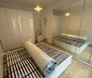 Appartement meublé neuf de 59 m2 rénové en entier - 1 chambre avec ... - Photo 5