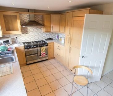 4 Bed - Flavius Close, Caerleon, Newport, Np18 - Photo 5