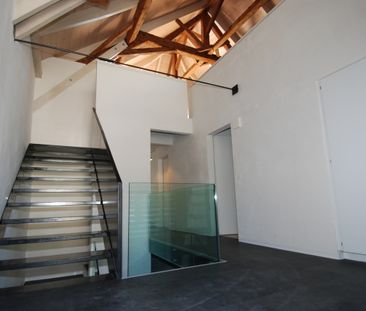 Appartement 6 pièces en triplex avec beaux volumes. - Photo 4