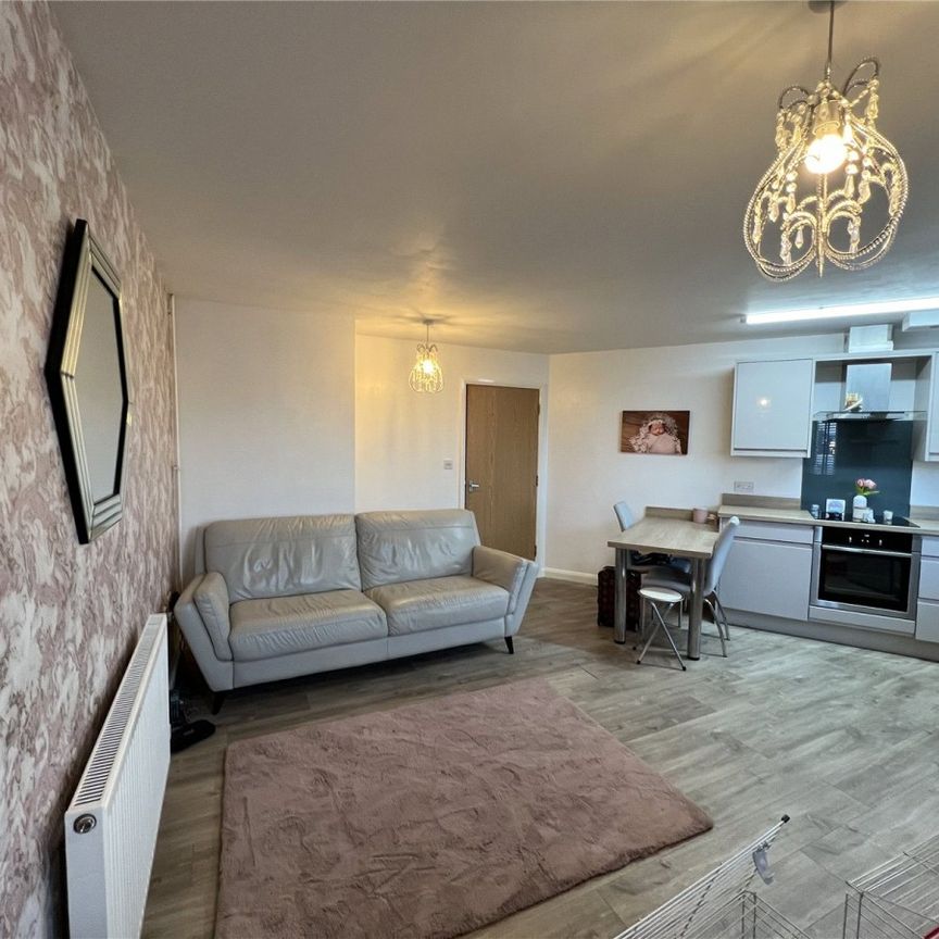 Apple Tree Close, Newark, Nottinghamshire, NG24 - Photo 1