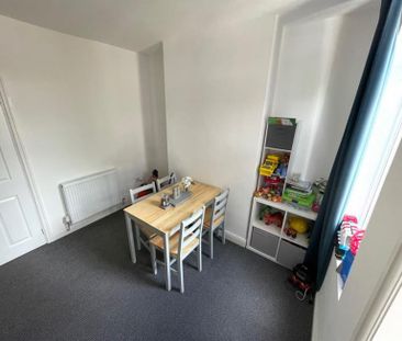 2 Bedroom Terraced To Let - Photo 2