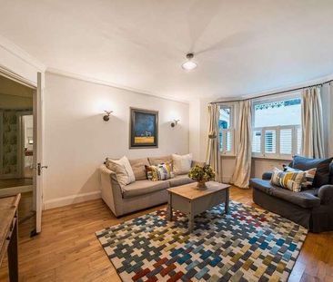 Comeragh Road, Barons Court, W14 - Photo 6