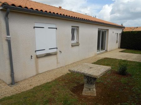 PAVILLON DE PLAIN PIED NIORT - 90 m2 - Photo 2