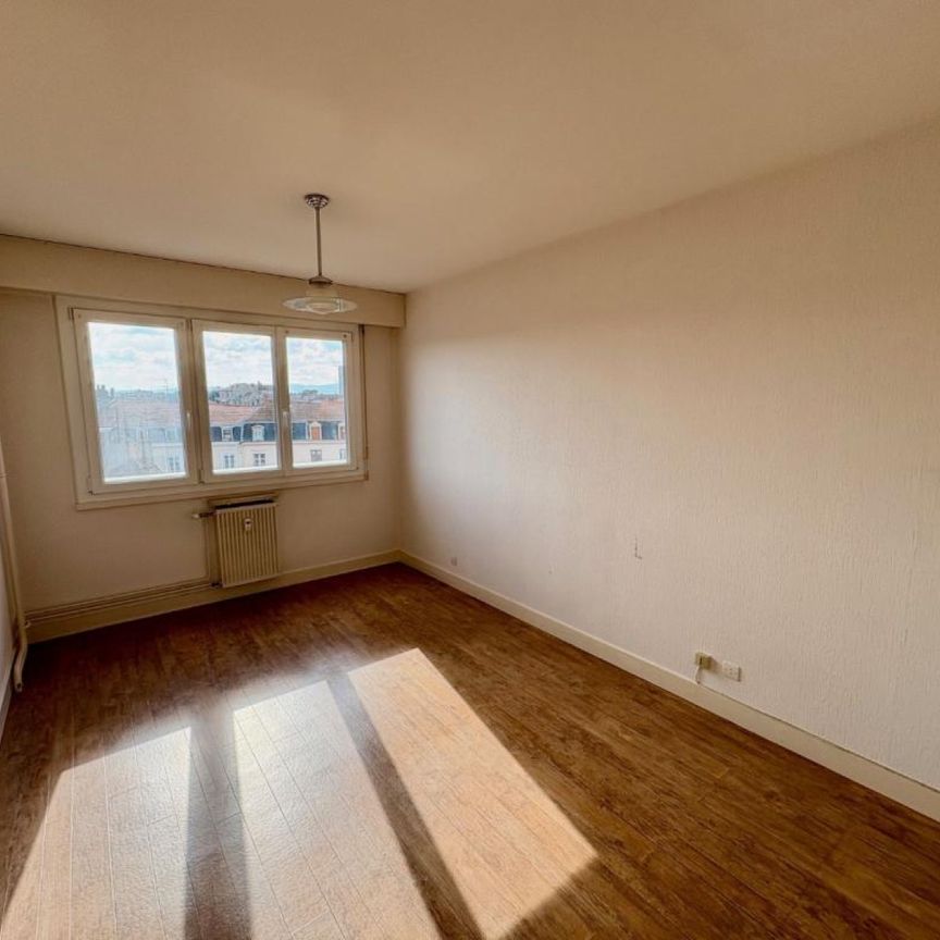 APPARTEMENT T2 A LOUER A ROANNE - CENTRE VILLE - Photo 1