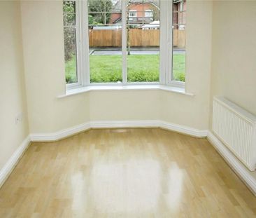 3 bedroom end of terrace house to rent - Photo 2