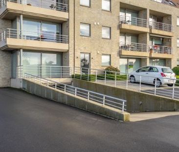 Ruim instapklaar gelijkvloers 2-slaapkamer appartement te huur in Anzegem - Photo 1