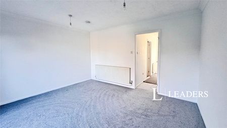 2 bedroom house to rent All Saints Drive, Beccles, Suffolk, NR34 - Photo 4