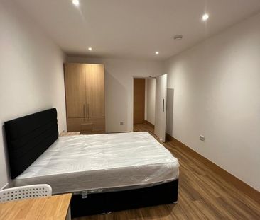 1 Bed Flat, Patton Studios, NW9 - Photo 1