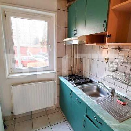 3 camere, decomandat, 70 mp, zona strazii Ion Mester - Photo 1