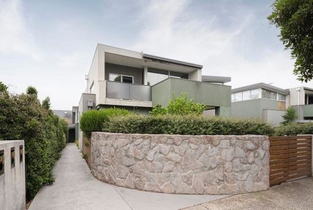 3/228 Victoria Road, Northcote VIC 3070 - Photo 3