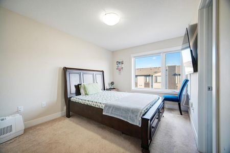 For Lease - 1960 DALMAGARRY Road Unit# 162, London North, Ontario - Photo 2