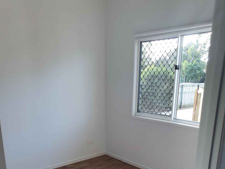 CABOOLTURE - CLOSE & CONVENIENT - Photo 4
