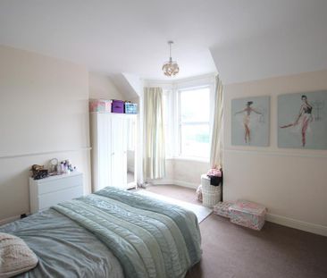 3 Bedroom Terraced House To Rent - Photo 4