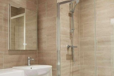 Millennium Way, Bracknell, RG12 - Photo 5