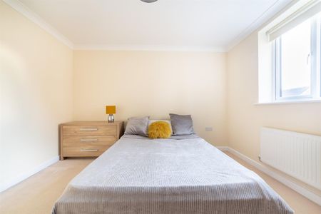 2 bed apartment to rent in Chillingham Road, Heaton, NE6 - Photo 3