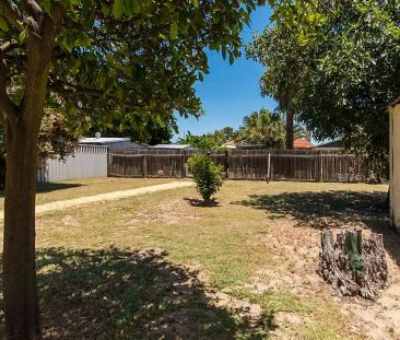 19 Coolbellup Avenue, Coolbellup WA 6163 - Photo 4