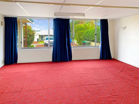 A Spacious Family Retreat - Photo 2