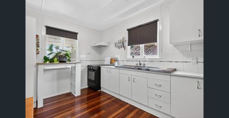 Family Friendly Home for Rent — 19 Peter Street, Strathpine QLD 4500 - Photo 3