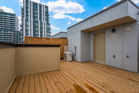 For Lease - 80 Honeycrisp Crescent Unit# TH377, Vaughan, Ontario - Photo 5