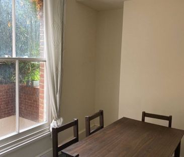 3 bedroom apartment to rent - Photo 2