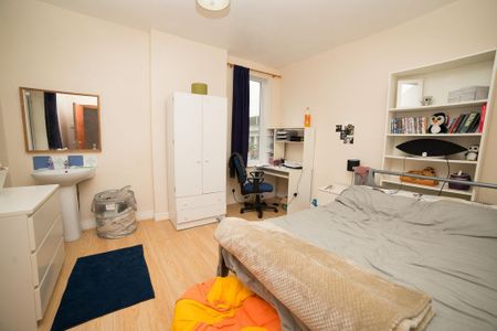 4 bedroom house to rent - Photo 2