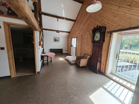 3 bedroom semi-detached house to rent - Photo 2