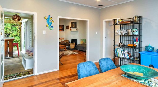 Vintage Charm Meets Modern Comfort ..... - Photo 1