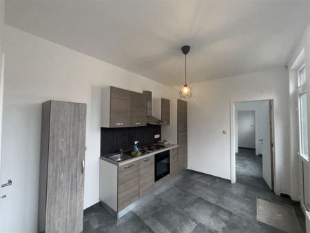 Maison 3 façades récemment rénovée avec jardin - Foto 3