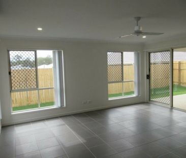 4 bedrooms in the heart of Pimpama - Photo 1