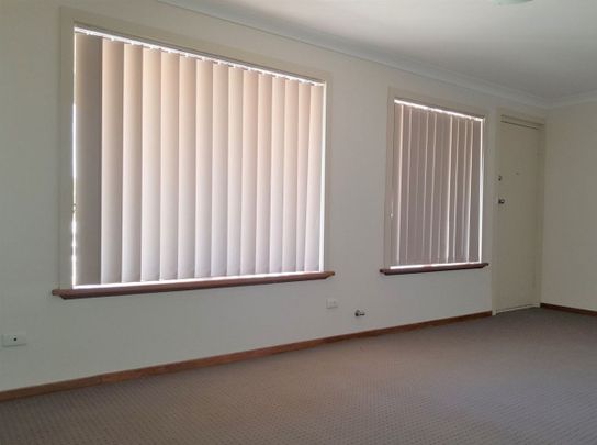 Low Maintenance Living in This Stylishly Refreshed 3 Bedroom Gem - Photo 1