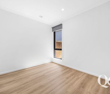 Stylish and Modern Home in Fraser Rise! - Photo 5