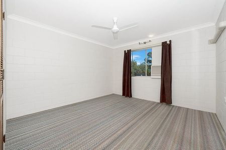 2/8 Hart Street, Kirwan - Photo 2