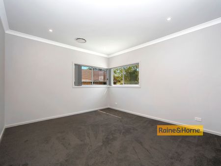 EXECUTIVE PROPERTY - Photo 2