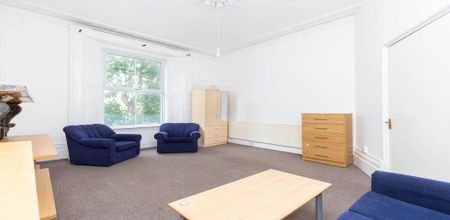 Spacious three bedroom property set in period conversion with option for 4 - Photo 5