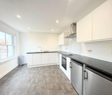 2 bedroom flat to rent - Photo 3
