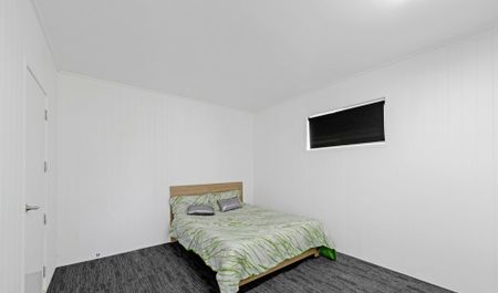 STUNNING RENOVATED 4 BEDROOM HOME IN BUNDABERG NORTH - Photo 2