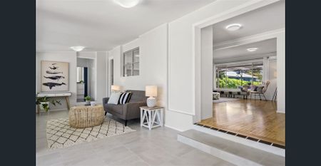 Lakeside Elegance with room for a boat - Photo 3