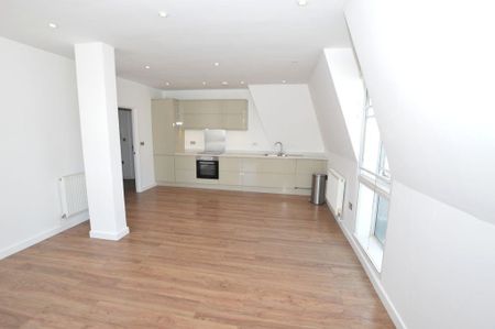 2 bedroom flat to rent - Photo 2