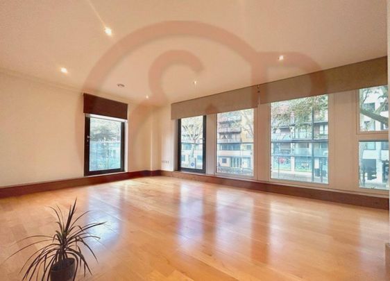 Marlborough Road, Chiswick, W4, London - Photo 1