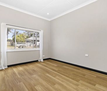 4 Bedroom Home - Photo 4
