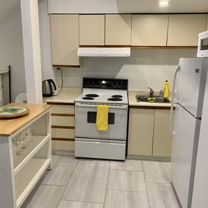 Appartement 3 1/2 Meublé Métro Papineau - Photo 2