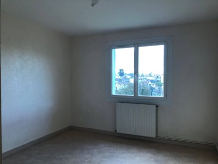 Location appartement 4 pièces 68.11 m² à Romans-sur-Isère (26100) - Photo 2